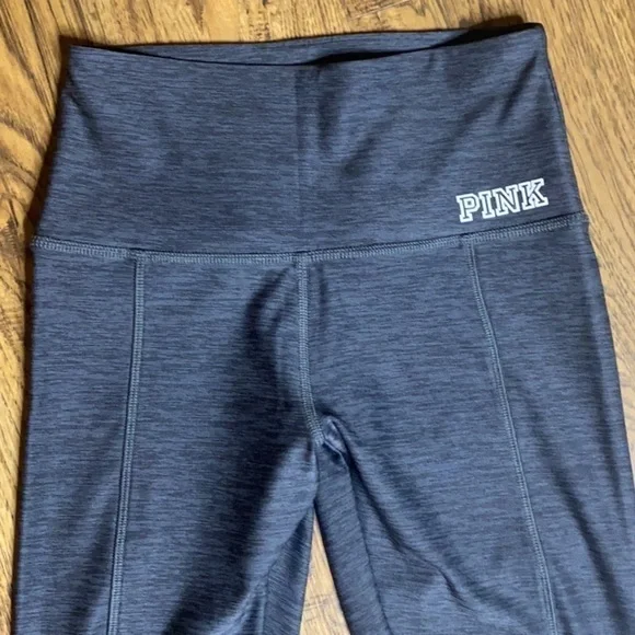 VS PINK Ultimate High Waist Leggings - Picture 3 of 8